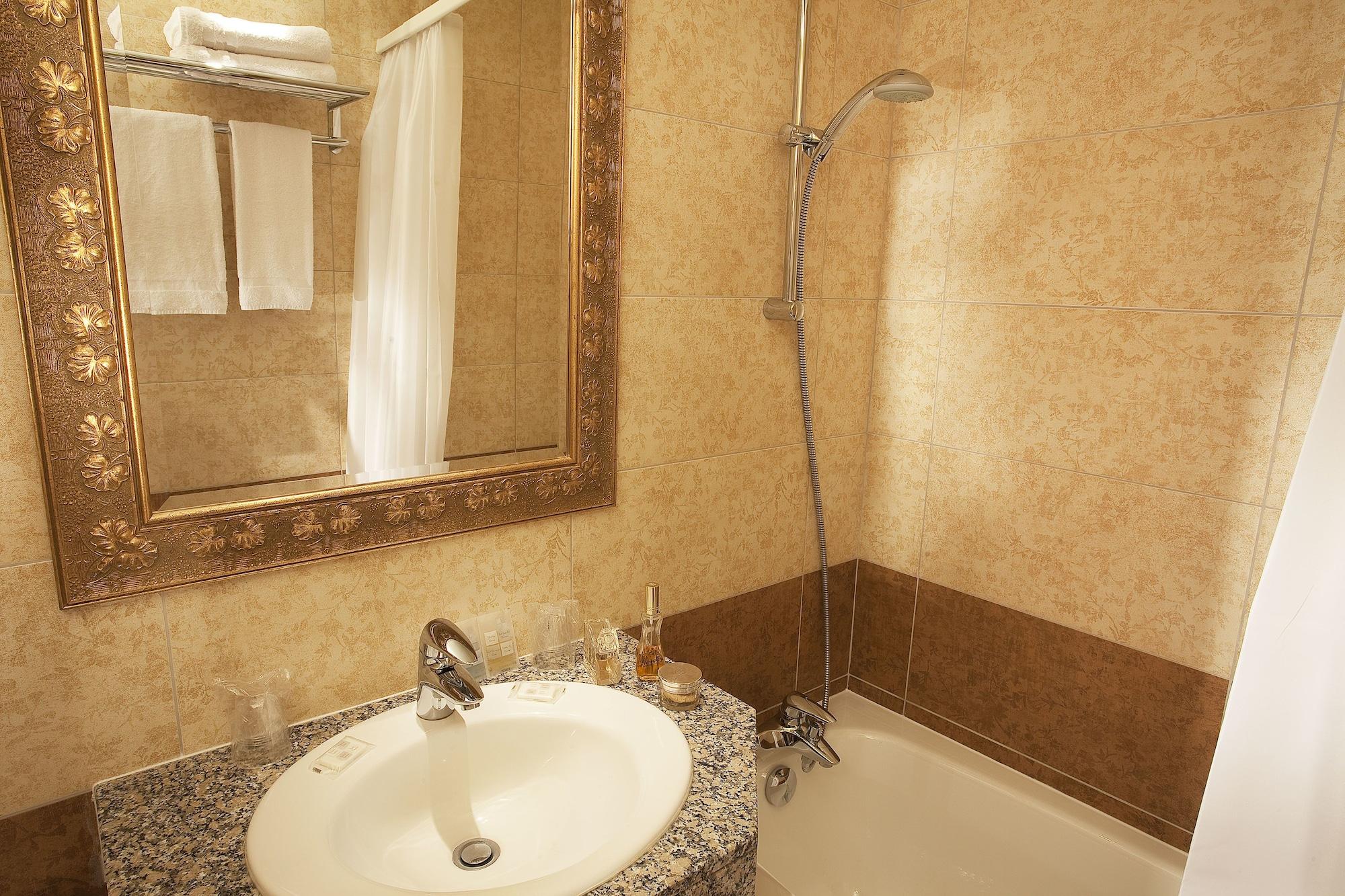 Hotel D'Albion Paris Bagian luar foto