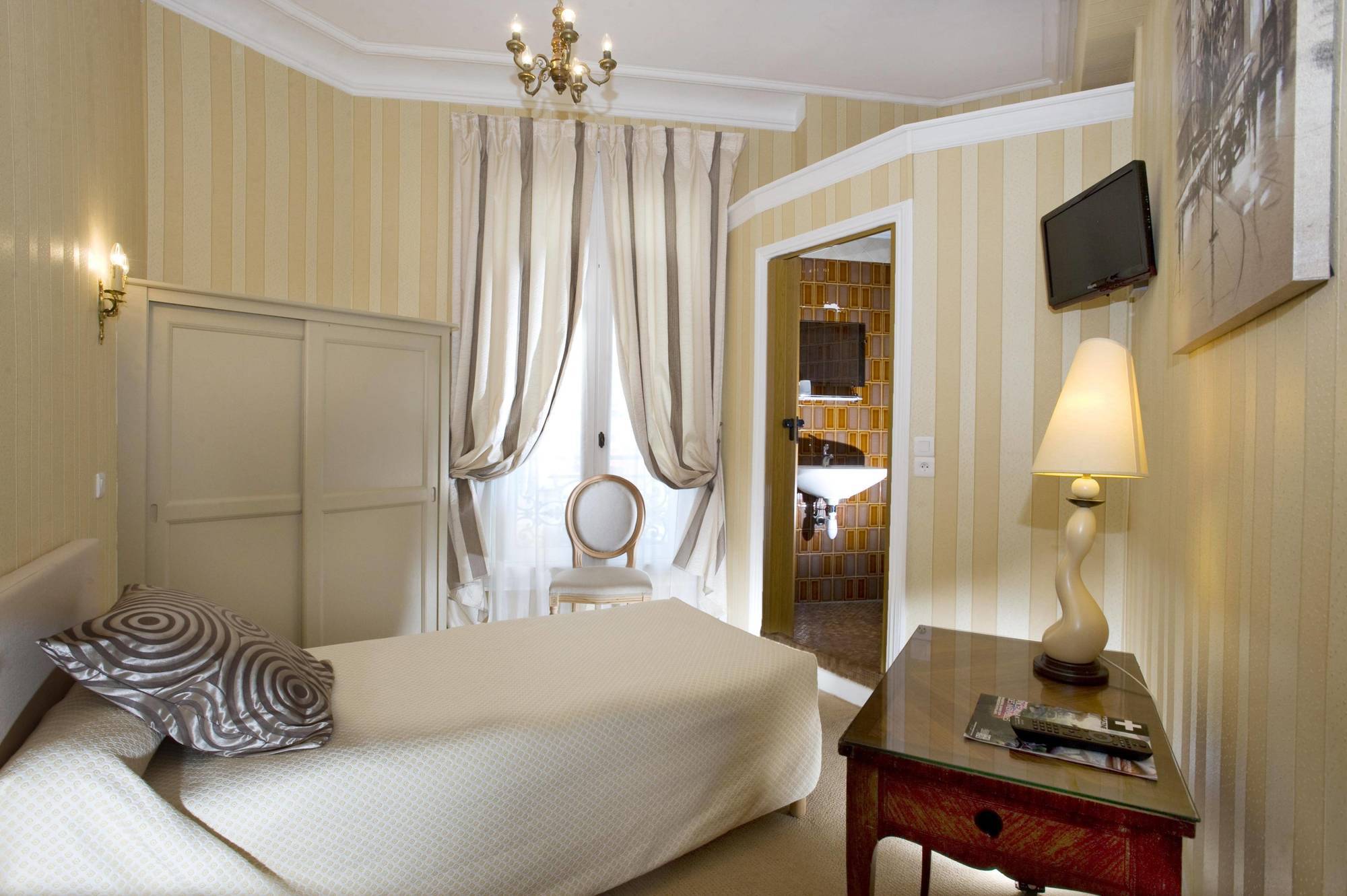 Hotel D'Albion Paris Bagian luar foto